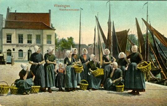 Visvrouwen in Vlissingen rond het begin van de twintigste eeuw